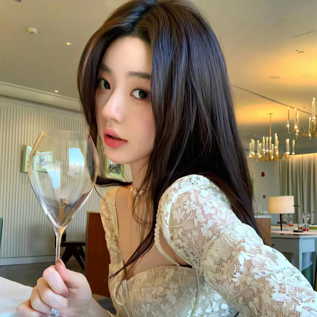 六年后，她携三宝炸翻全场