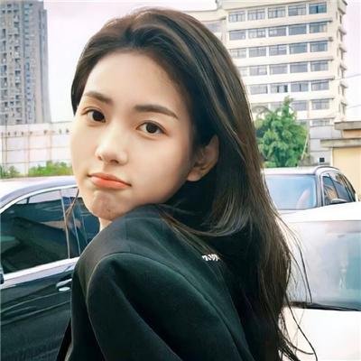 在拥挤的房间拥抱